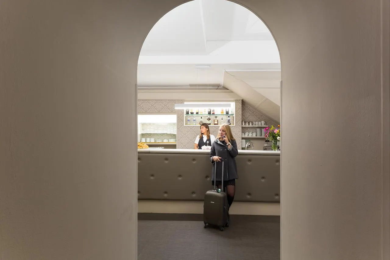 Hotel Helvetia Genoa