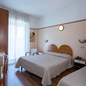 Britannia Marina Centro 3*, Rimini Italy