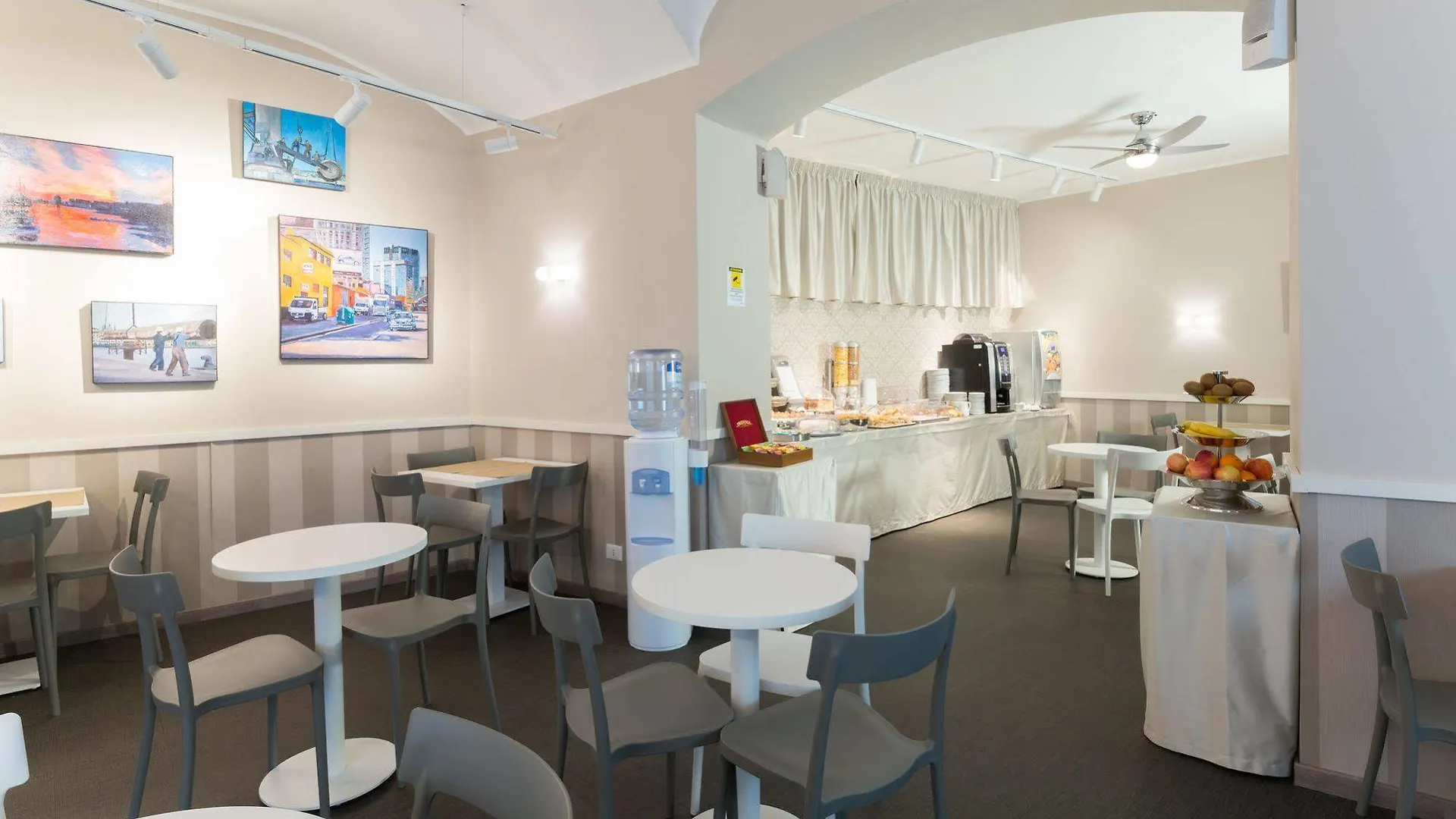 Hotel Helvetia Genua 3*,